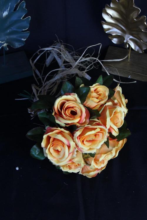 Buket Sarı Ateş Renkli Güller 10 lu Demet Hasır İp ile Sarılı