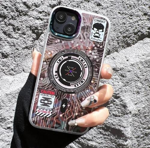 MagSafe Uyumlu iPhone 15 Pro Koruma Kılıfı, Bordo Çok Renkli, Devre Tasarımlı, Döner Kilit Göstergeli