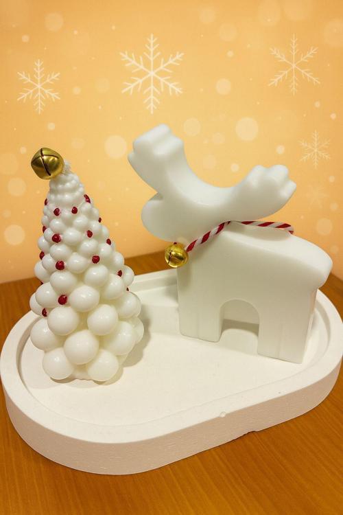 2'li Yeni Yıl Noel - Yılbaşı Konseptli Çam Ağacı Ve Geyik El Yapımı Soya Mum  Ev Dekor Özel Hediye