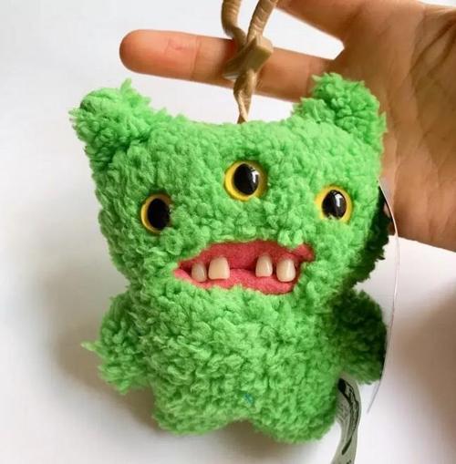 Zuru Fuggler Anahtarlık Yeşil Üç Gözlü Komik Yüz Koleksiyon Oyuncak 11 cm