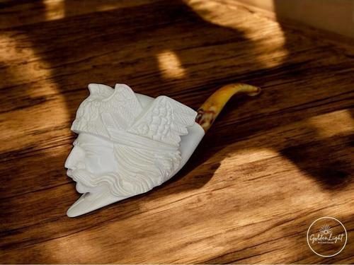 Odin'in Muhafızı Figürlü Lületaşı Pipo