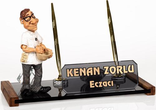 Eczacı Biblolu Masa İsimliği Hediye Kristal Masaüstü İsimlik