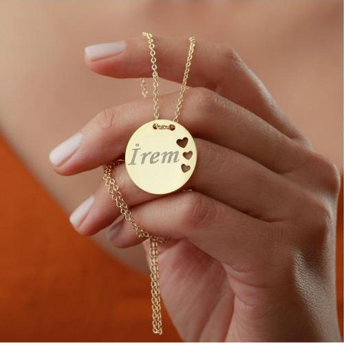 Kadın 925 Ayar Gümüş Altın Kaplama Isimli Kalpli Plaka Kolye