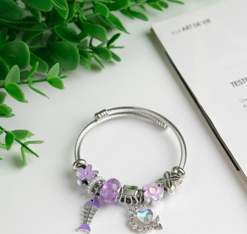 Kadın Bileklik Figürler Karışık Gelecektir