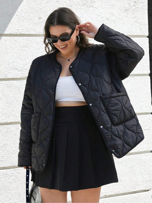 Siyah Büyük Beden Geniş Yaka Kapitone Kadın Mont