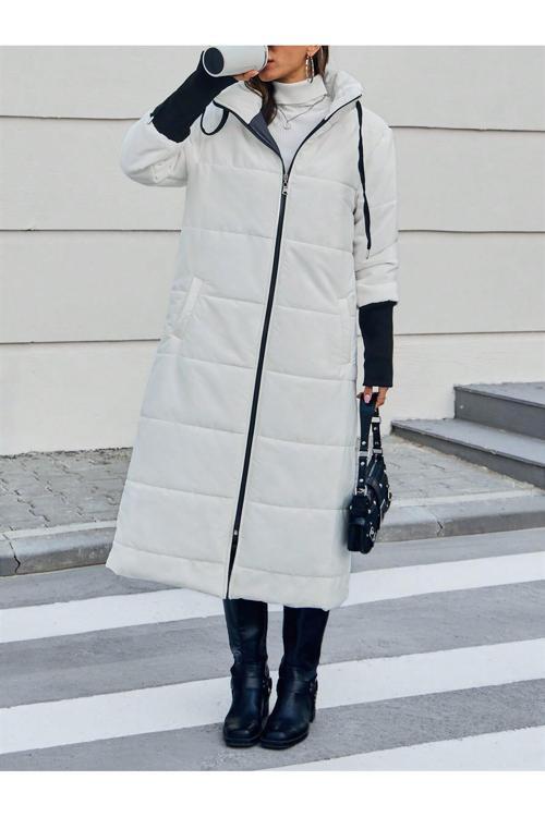 Beyaz Renk Fermuar Detaylı Uzun Şişme Kadın Kaban