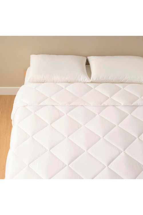 %100 Microfiber Çift Kişilik Yorgan Beyaz (195x215 cm)