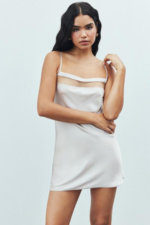 Aveugle Tül Detaylı Taş Askılı Kısa Saten Gecelik