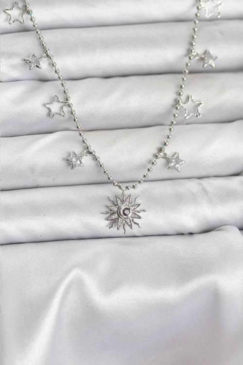 Pirinç Gümüş Renk Güneş Model Kadın Kolye - EBJ251115W38385