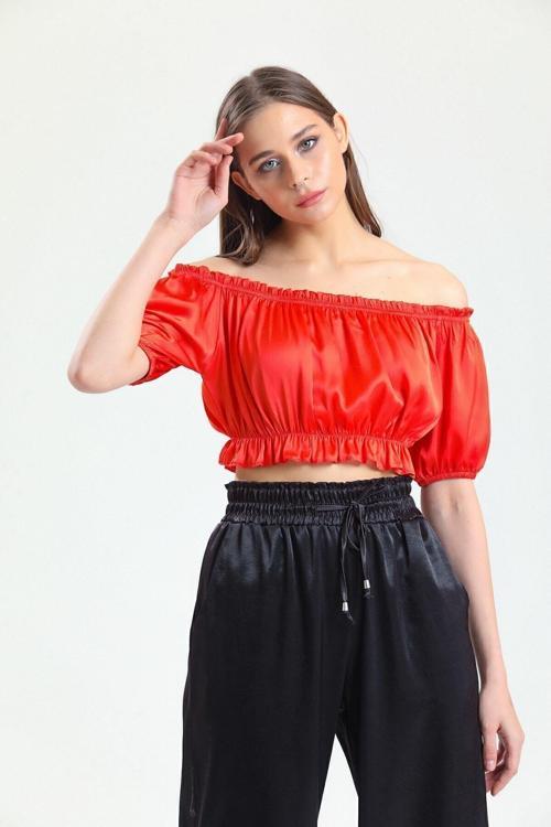 Yaka Ve Etek Lastik Büzgülü Kolağzı Lastikli Saten Bluz Oranj Blz34216
Blz34216