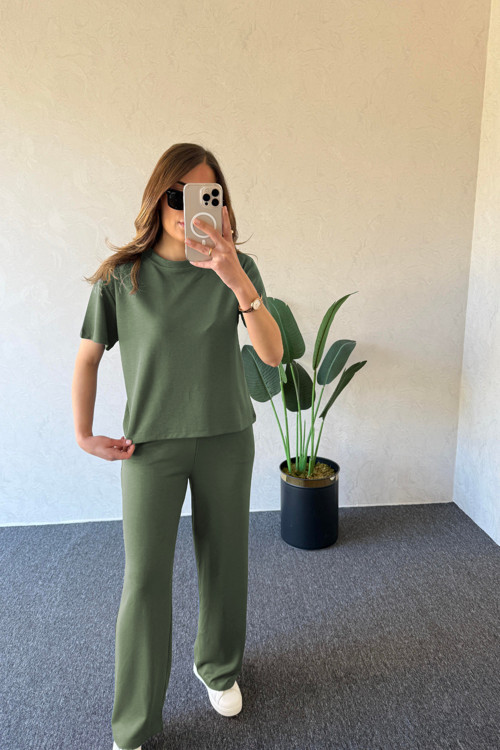Modal Kumaş Kısa Kollu T-Shirt & Pantolon Takımı