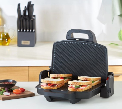 Future Essential Tost Makinesi Matte Black 1800 W