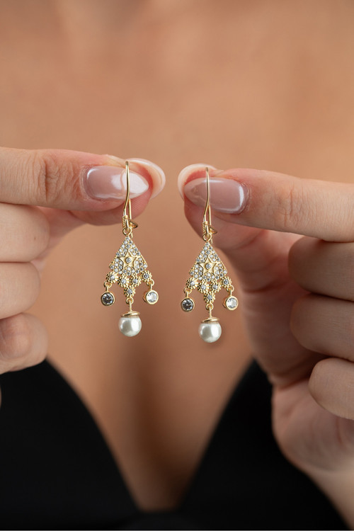 925 Ayar Gold Sallantılı İnci Gümüş Küpe