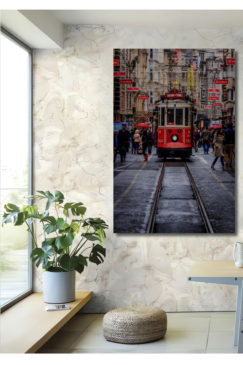 İstiklal Caddesi Nostaljik Tramvay Yağlı Boya Görünümlü Dekoratif Ahşap Dikdörtgen Tablo