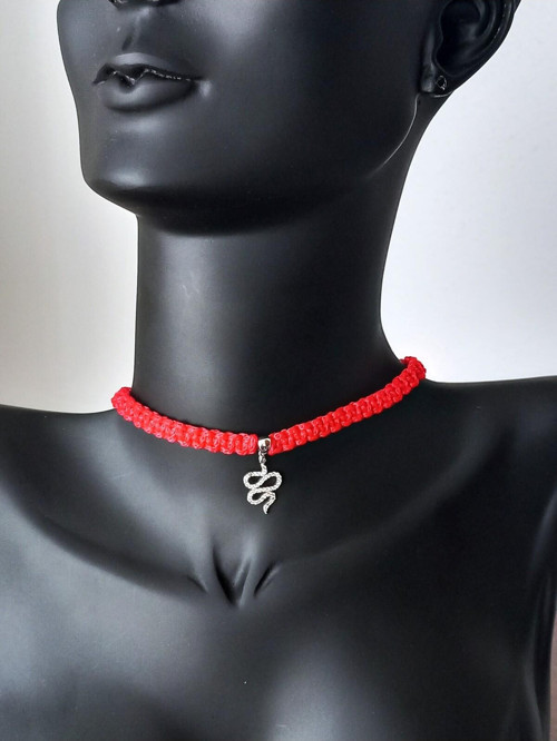 Gümüş Kırmızı İp Yılan Tasarım Kişiselleştirilebilir Choker Kadın Kolye Sevgililer Günü Hediye