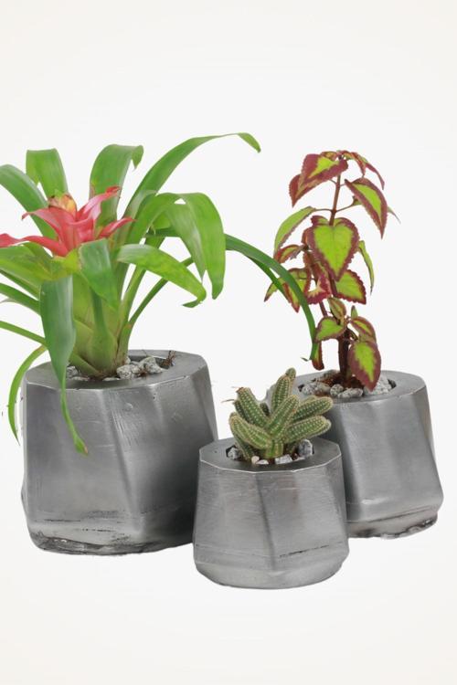 Büyük Dekoratif Saksı Altın Eskitme Çiçek Saksısı 3 Adet 3 Boy Kalın Çizgili Model