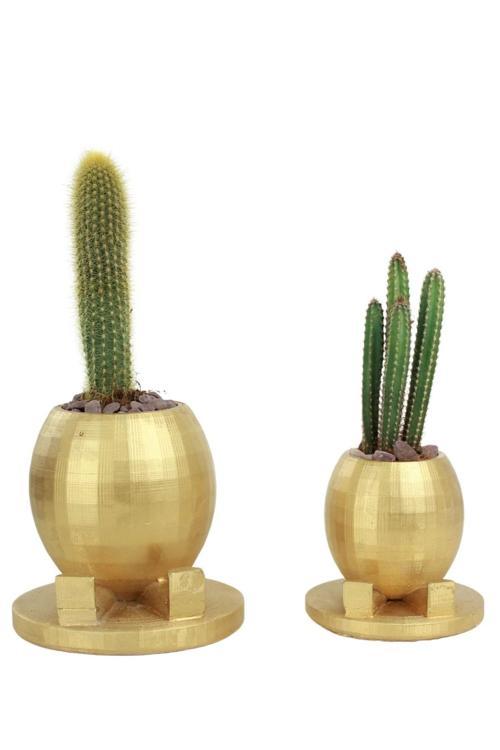 Çiçek Saksısı Büyük Boy 2 Adet Altın Renk Uygulamalı Ayaklı Yuvarlak Model