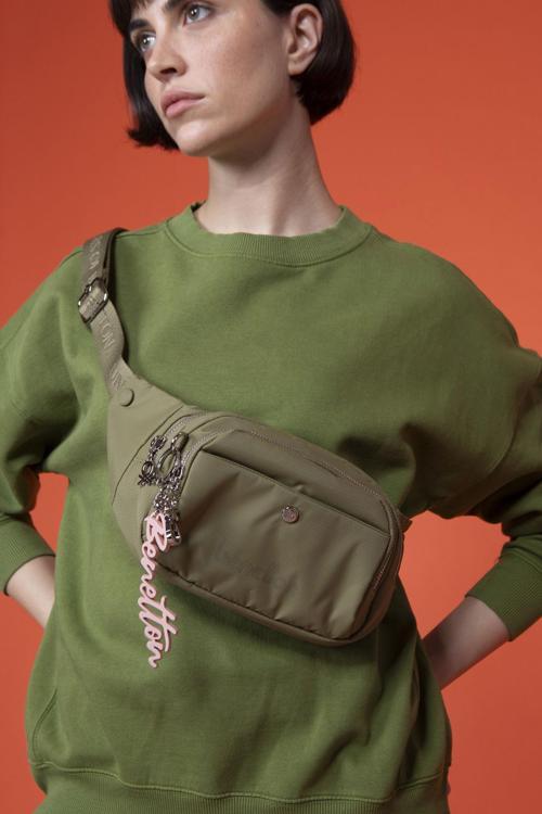 United Colors Of Benetton Kadın Vücut Çantası