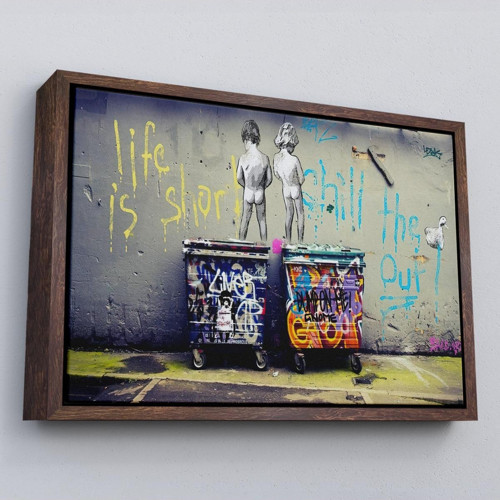 Çerçeveli Bansky Çöp Kutusuna İşeyen Çocuklar Kanvas Tablosu / Hayat Kısa-5154