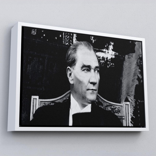 Çerçeveli Keskin Bakışlı Atatürk Tablosu-6635