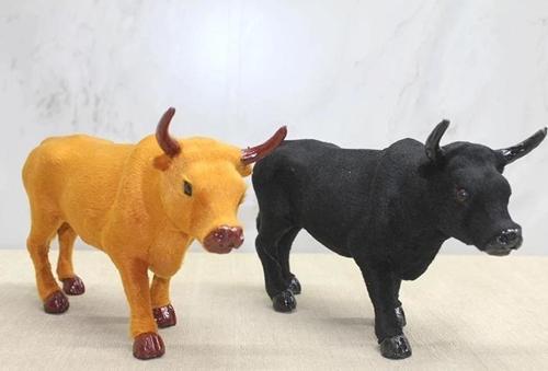 Tüylü Boğa Figürü Alk3059