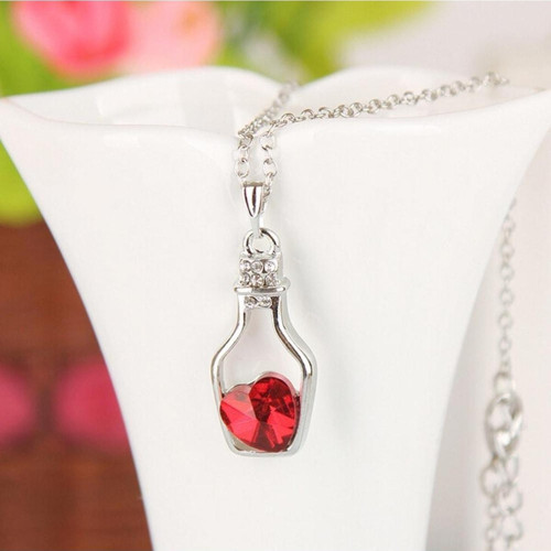 Kalp Kristal Taşlı Şişe Kolye