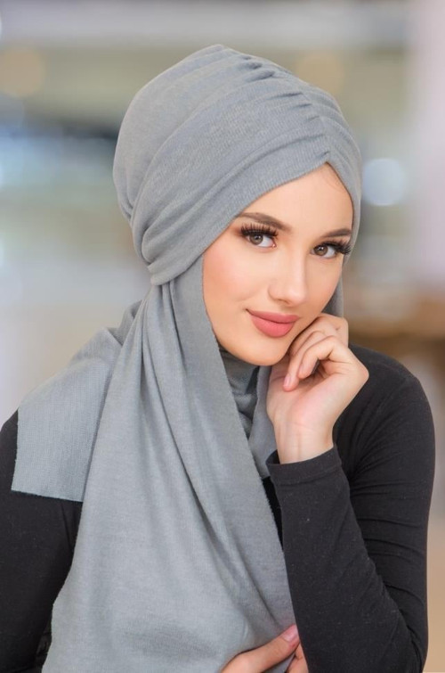 Gri Triko Kelebek Model Büzgülü Bone Şal