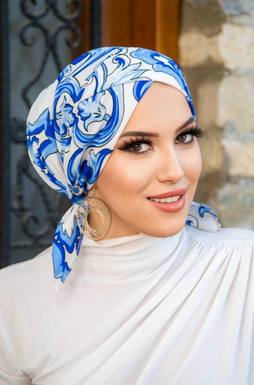 Saks Beyaz Retro Desen Çapraz Bone