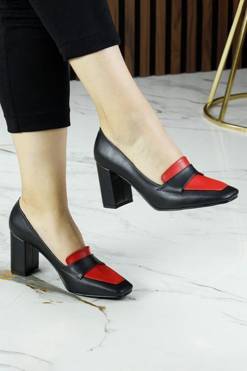 Della Siyah Kırmızı Kare Burun Kalın Topuklu Klasik Ayakkabı