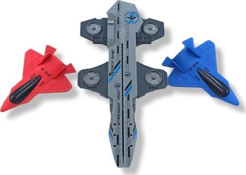 Gökyüzü Macerası Başlıyor: Uçak Gemisi Temalı Oyuncak Uçak Fırlatma Rampası Seti 30Cm.