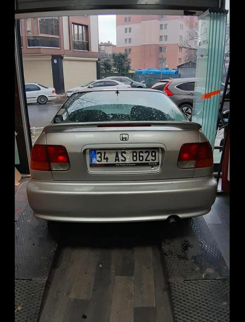Honda Civic İes Lambalı Spoyler İki Ayaklı