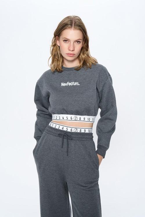 Quzu Beli Sayı Detaylı Crop Sweatshirt Antrasit