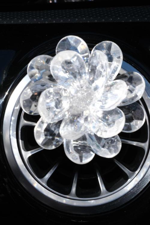 Kristal Şeffaf Çiçek Klima Kokusu