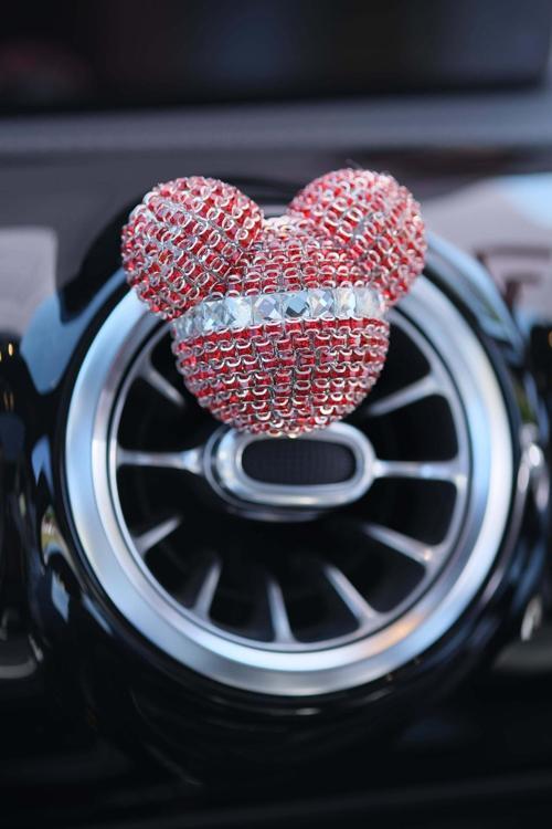 Kırmızı İ Gümüş Baget Taşlı Panda Oto Klima Petek Koku