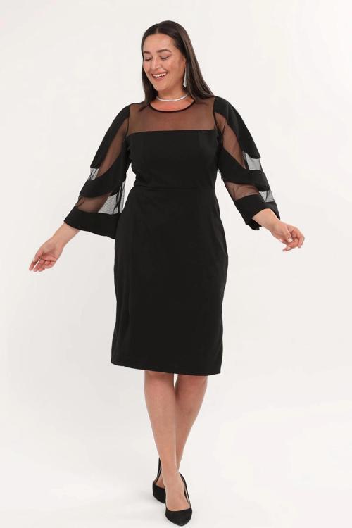 Büyük Beden Üst Ve Kol Tül Detaylı Yırtmaçlı Midi Boy Abiye Elbise