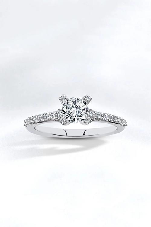 Pırlanta Modeli Tektaş Gümüş Kaplama Yüzük Kadın