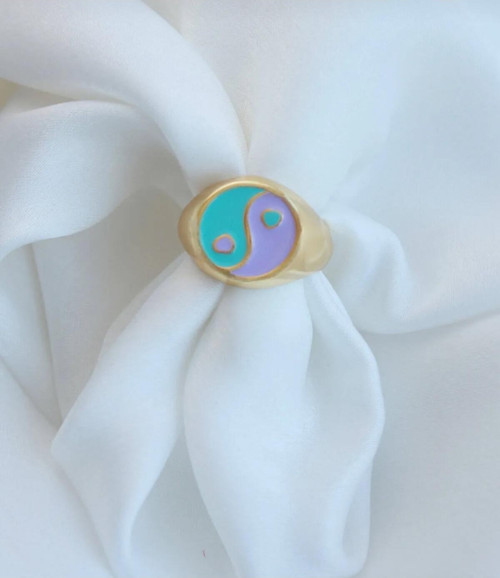 Altın Kaplama Lila Ying Yang Şövalye Yüzük Ayarlanabilir