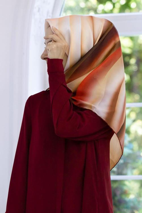 Kristal Geometrik Desenli Taba Renkli 90x90 Eşarp (İpek İçermez) Kenar Dikiş Şekli El Dikişli