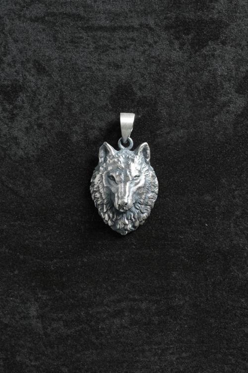 925 Ayar Gümüş Kurt Figürlü Gümüş Renk Erkek Kolye Ucu FRKU-1044