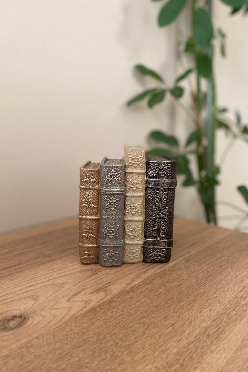 4 Kitap Dekoratif Biblo