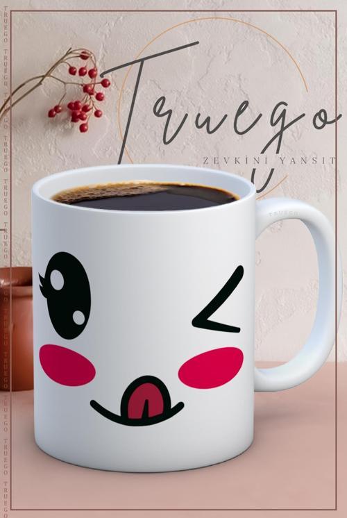 Baskılı Kupa Bardak Seramik Mug - Göz Kırpan Emoji