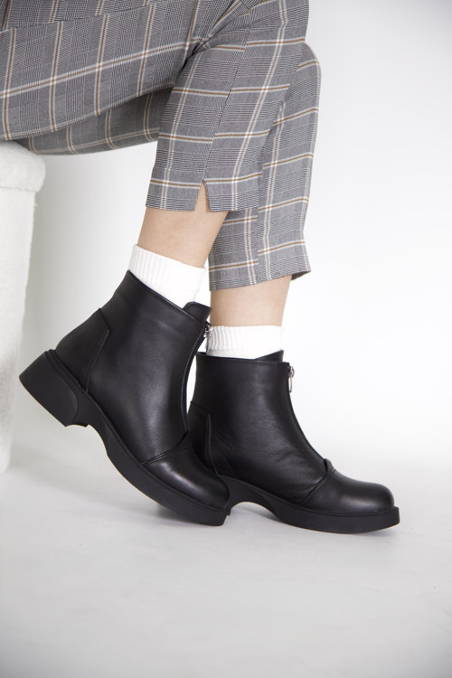 217551115-1 Zenne Kadın Bot Siyah Napa Deri