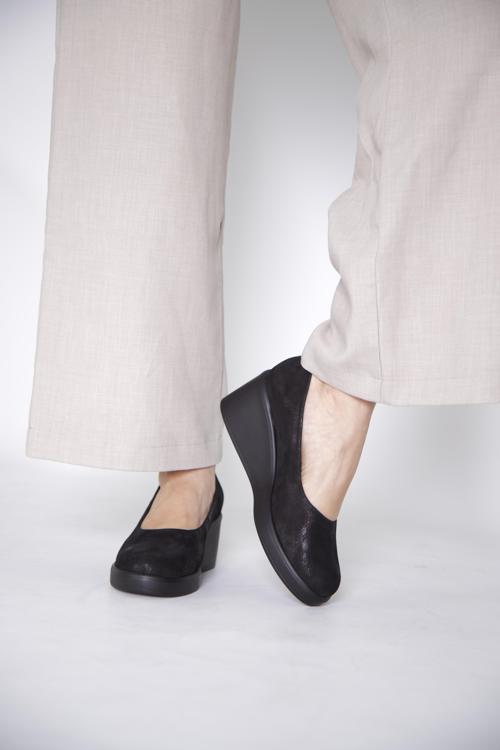 215451114-1 Kadın Topuklu Ayakkabı Siyah Deri Süet