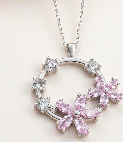 925 Ayar Gümüş Pembe Çiçek Kadın Kolye