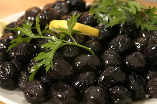 1 Adet Gemlik Zeytin Fidanı Tüplüdür 40 50 Cm Boy 1 Yaş