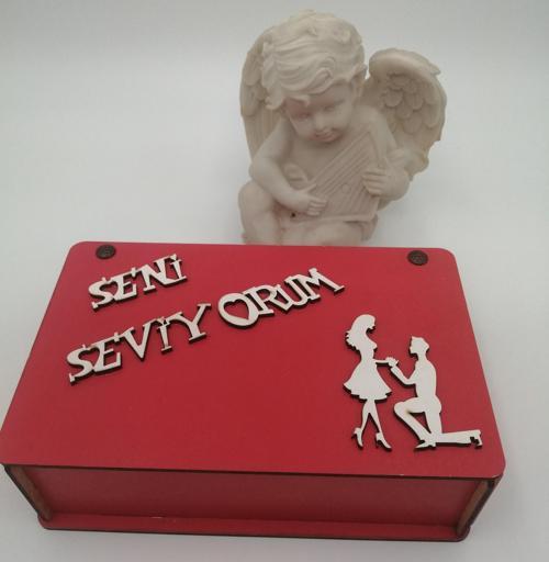 Seni Seviyorum Temalı Ahşap Dekoratif Kutu