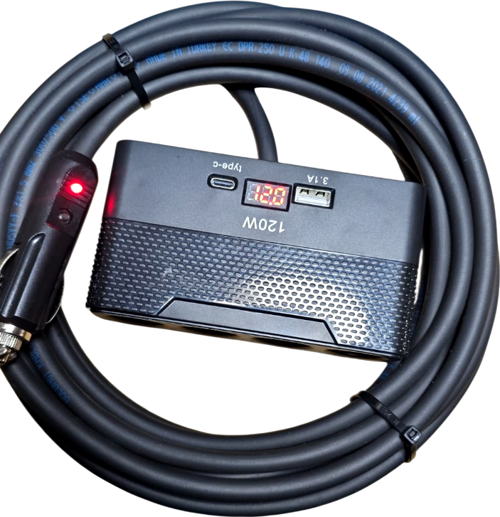 Araç Çakmak Uzatma Kablosu Çakmaklık Çoklayıcı LCD Ekranlı USB, Type-C çıkışlı 12 Volt 10 Amper 120 WAT 2 X1,5mm TTR Bak