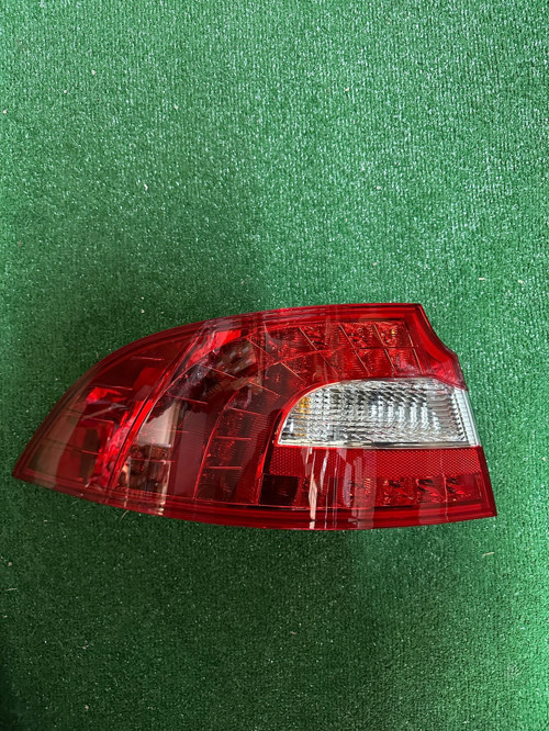 Skoda Super B Dış Sol Stop Lambası Ledli 2007-2012 3TD945095