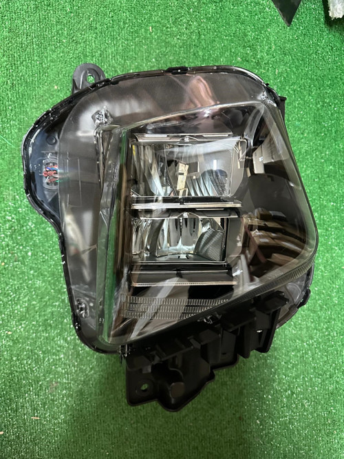 Hyundai Tucson Sağ Far Lambası Led 2021-2024 92102-N7100