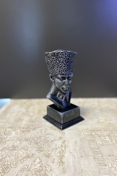Mustafa Kemal Atatürk Kalpaklı Büst